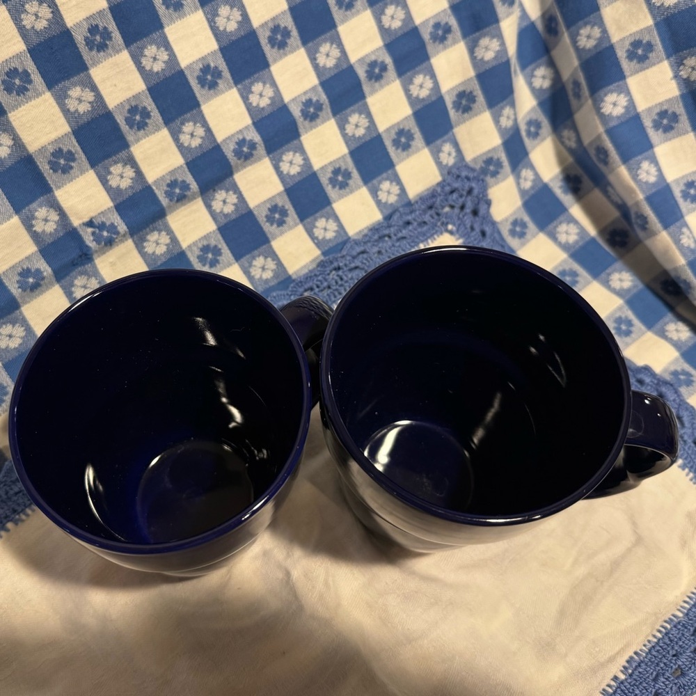 Heavy Duty Mugs in a Beautiful Dark Blue - Picture 4 of 11